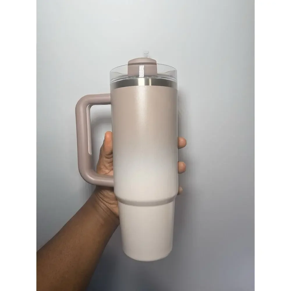Stanley X Starbucks Hong Kong Exclusive MOCHA MOUSSE 30oz Quencher Tumbler BNWT